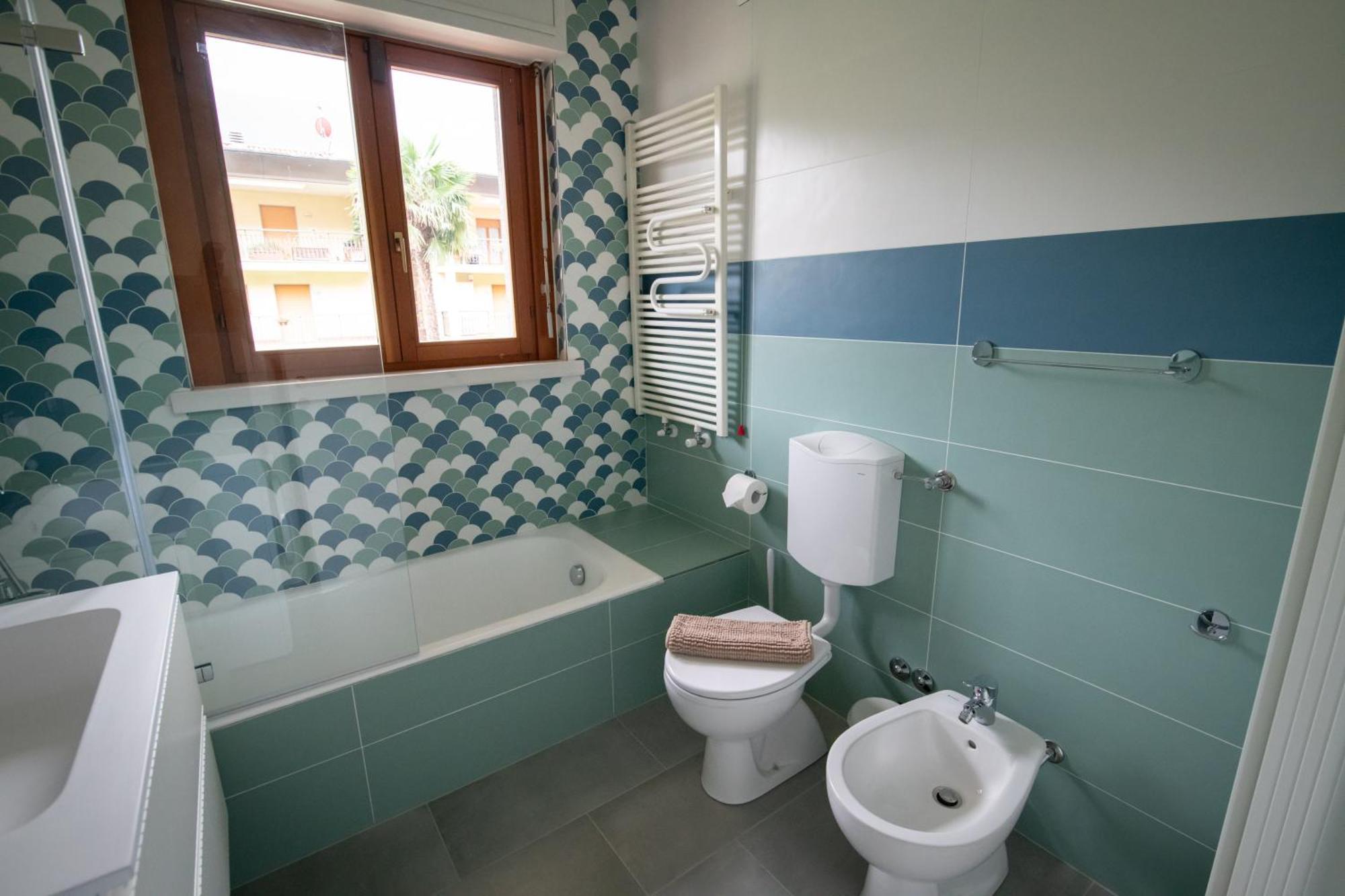 Residenza Lago Sereno Porto Ceresio Exterior foto
